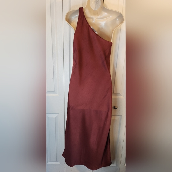 BHLDN Anthropologie One Shoulder Dress Size 4 Midi With Small Slit Size 4 - Picture 4 of 10